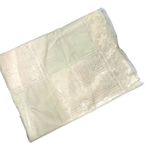 Vintage Keepsake Orient Permanent press no iron tablecloth Cream 68x106” lace - Picture 7 of 8